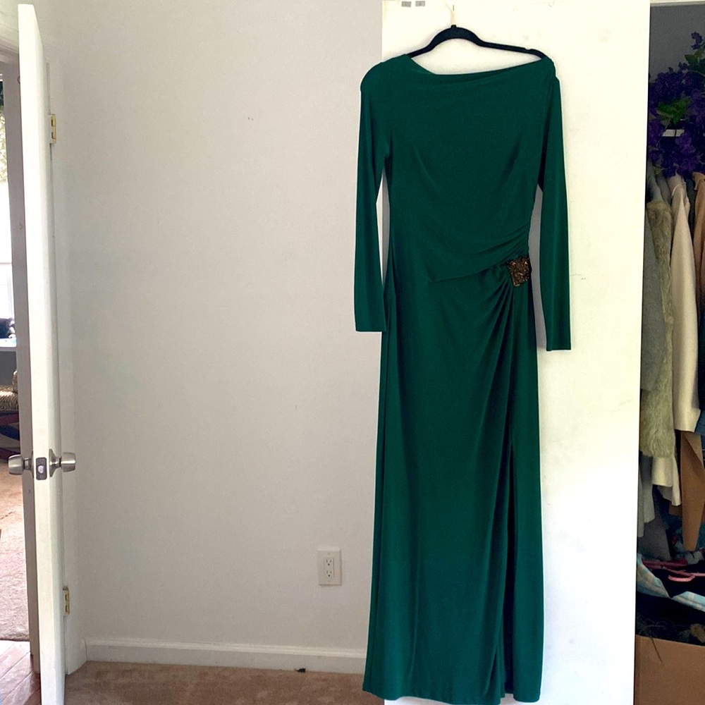Hunter green long sleeve dress